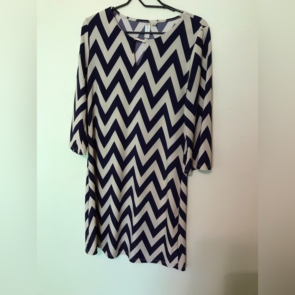 Lightly worn two tone chevron professional dress size medium